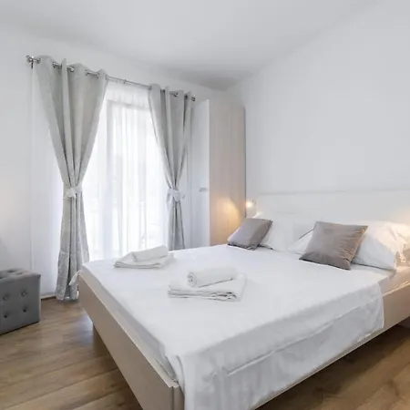 Maloa Two Bedroom Apartamento *